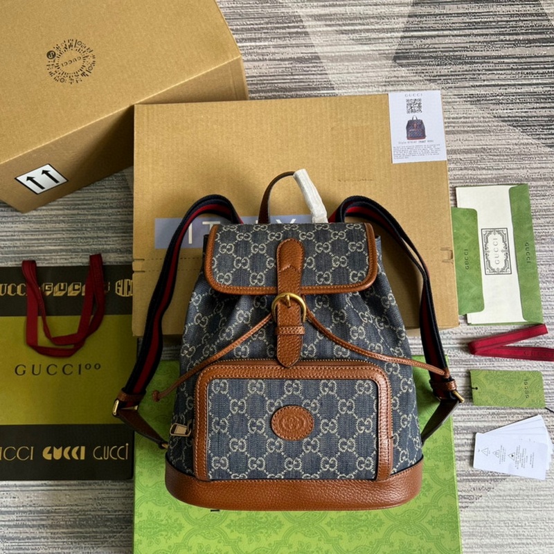 Gucci Handbags 809